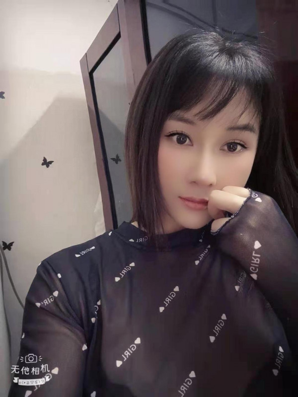 天然大胸御姐臻昕